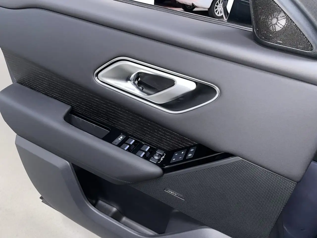 Land Rover Range Rover Velar снимка Land Rover Range Rover Velar