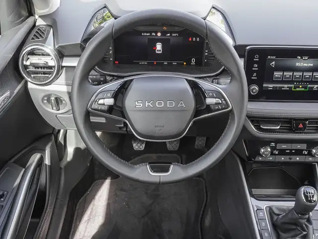 Skoda Fabia view 11