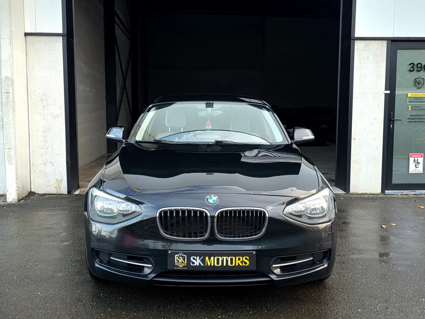 BMW 118 Automaat LEZ 2030 Leder GPS Zetelverw PDC Garantie Czarny - 2