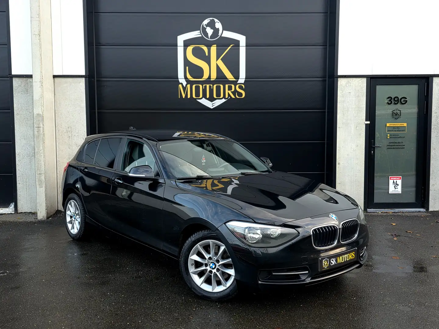 BMW 118 Automaat LEZ 2030 Leder GPS Zetelverw PDC Garantie Czarny - 1