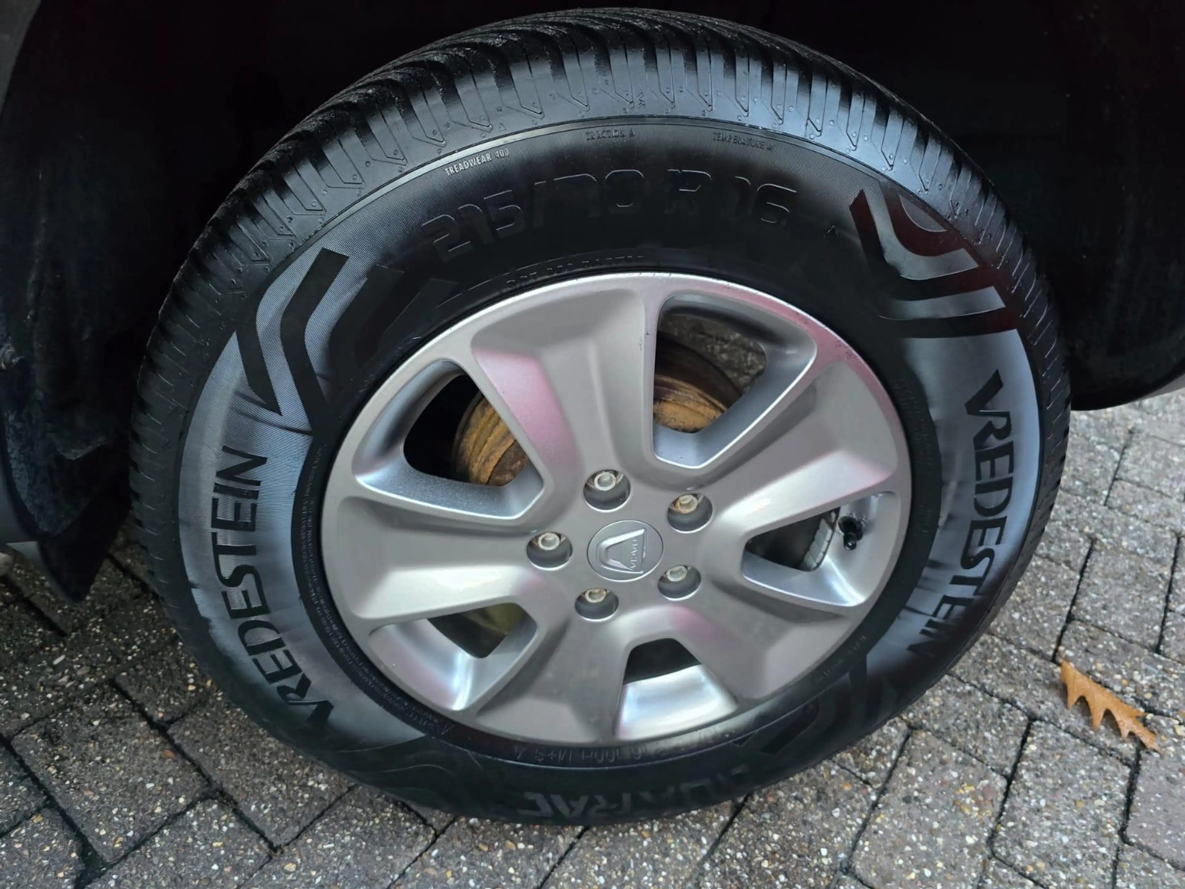 Dacia Duster 1.2 TCe 4x2 Prestige — photo 13