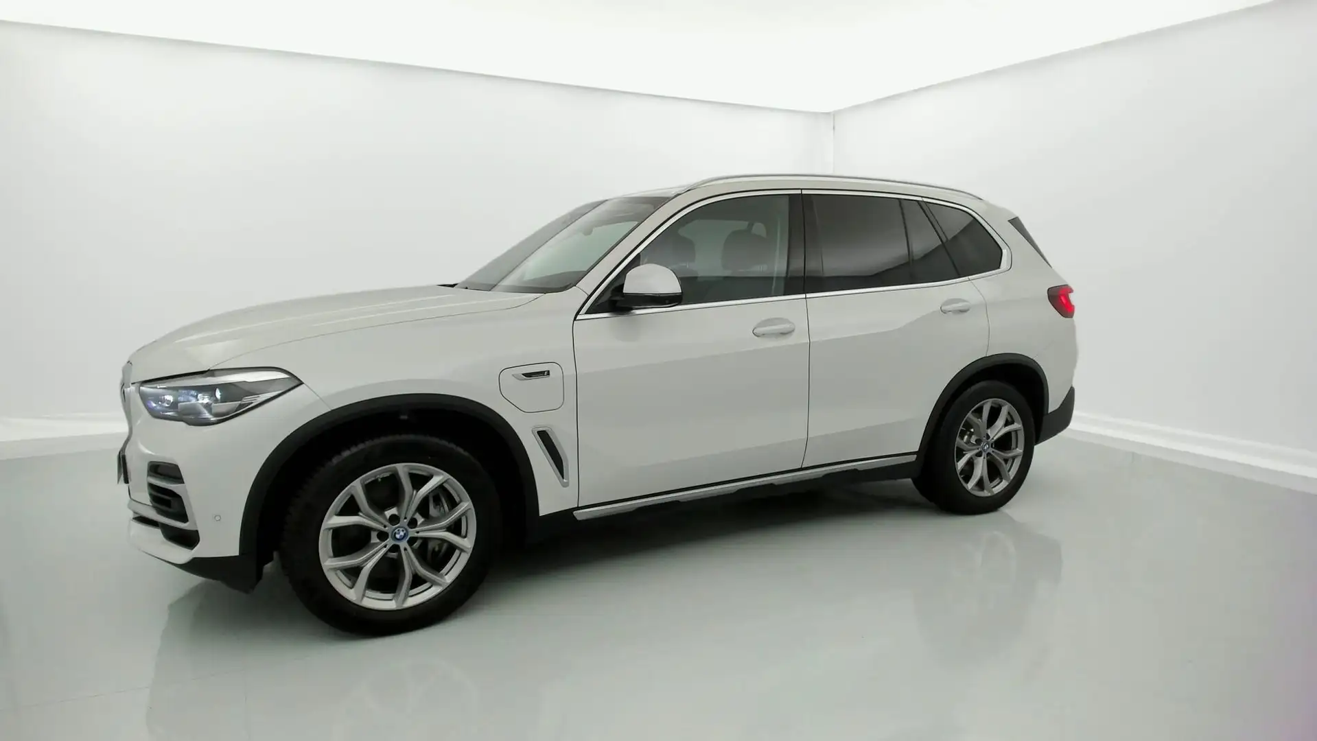 BMW X5 xDrive 45e Plateado - 2