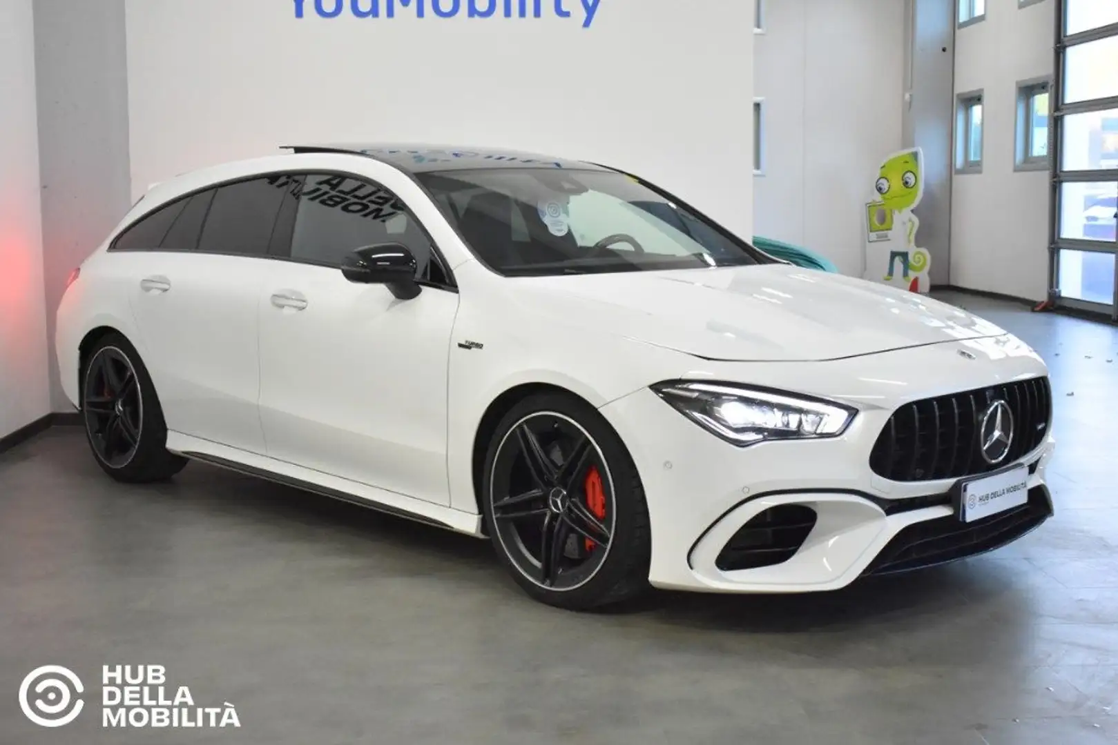 Mercedes-Benz CLA 45 AMG S 4Matic+ Shooting Brake Luxury Bianco - 2