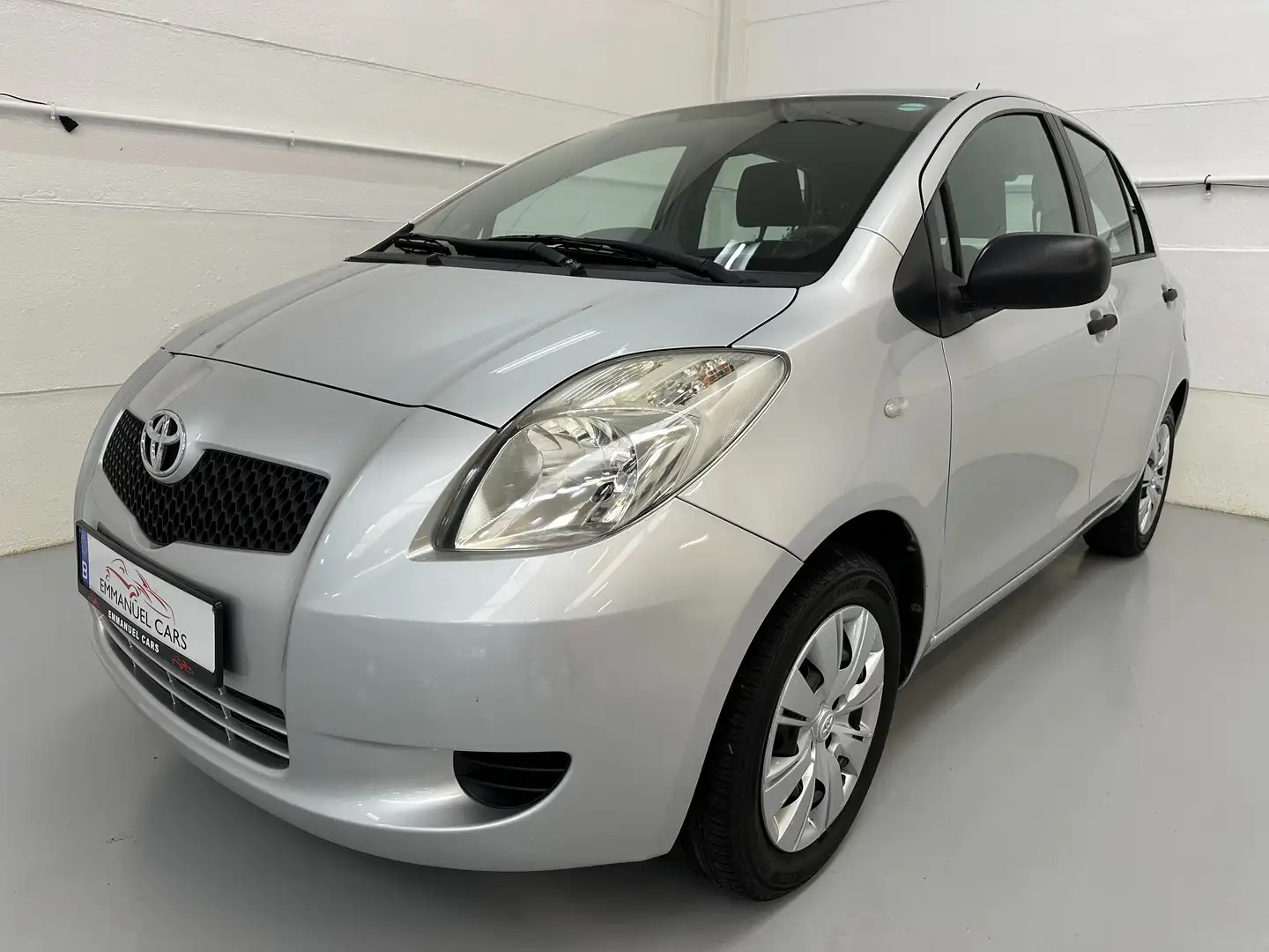 Toyota Yaris 1.0i VVT-i. 1er Propriétaire! Avec Garantie! Srebrny - 2