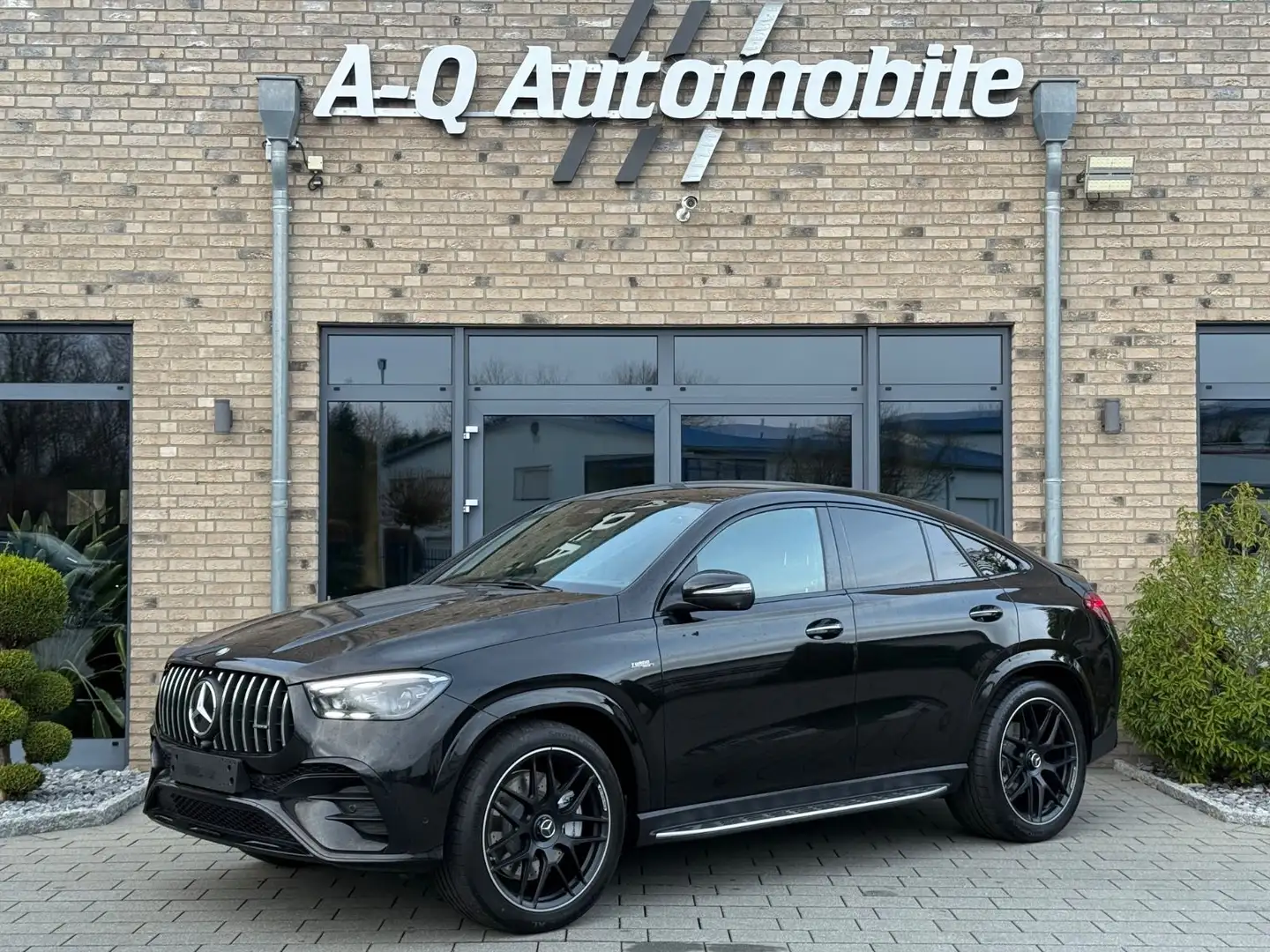 Mercedes-Benz GLE 53 AMG 4Matic+ Coupe*Pano*Amg-Performance* Schwarz - 1