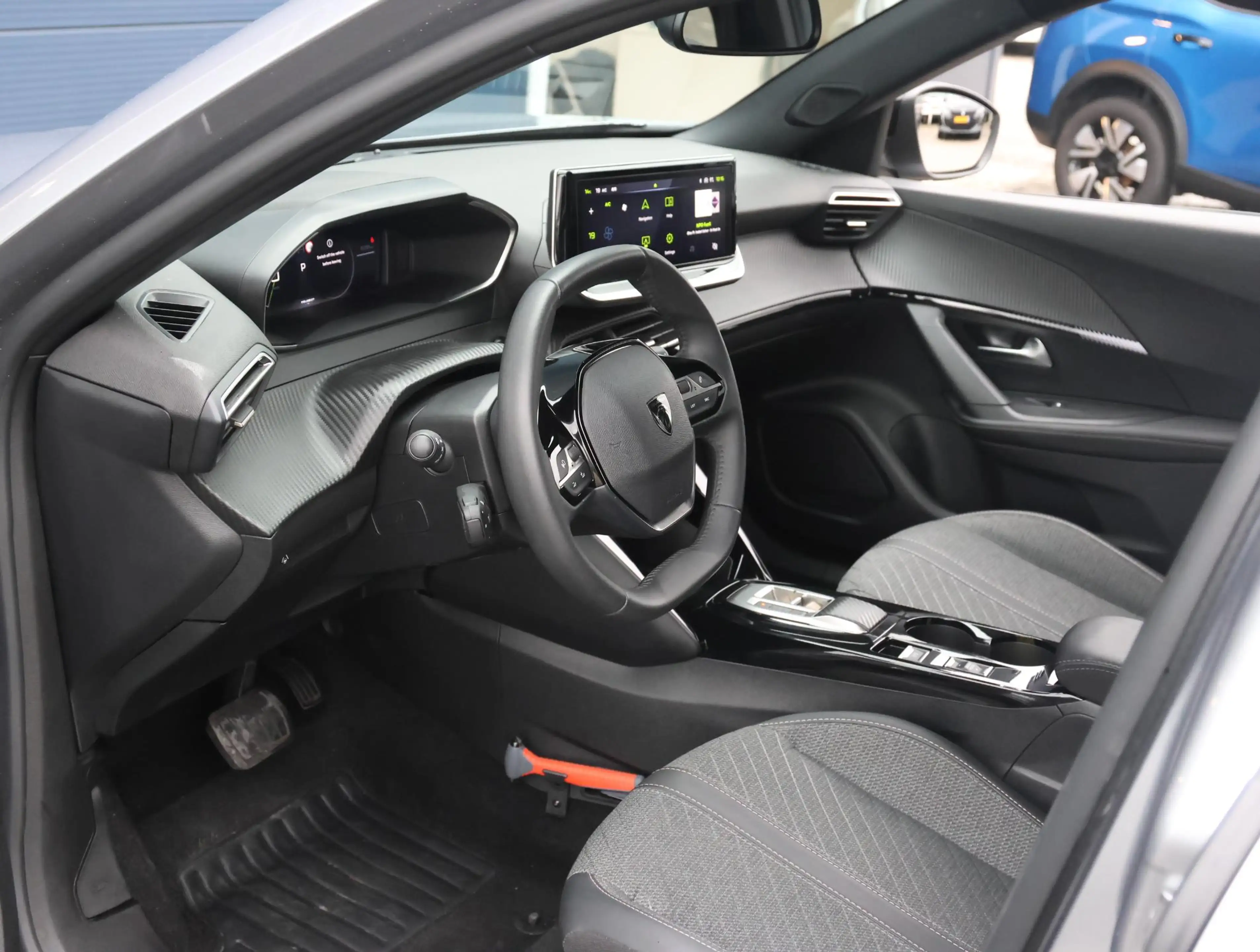Peugeot e-2008 EV Allure Avantage 54 kWh 8 jaar garantie! | Camer — photo 10