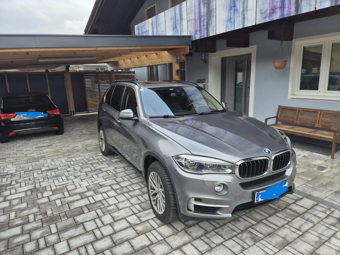 BMW X5 X5 xDrive30d Aut. Grau - 1