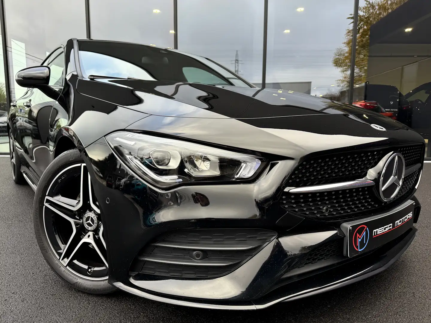 Mercedes-Benz CLA 180 PACK AMG" 2.0d 116CV 1ER MAiN FULL CARNET MERCEDES Negro - 1