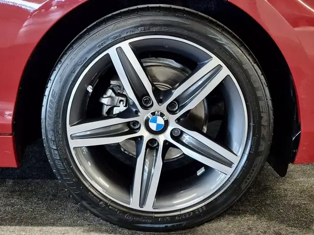 BMW 2 Series view 9