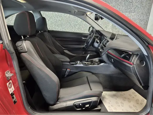 BMW 2 Series view 4