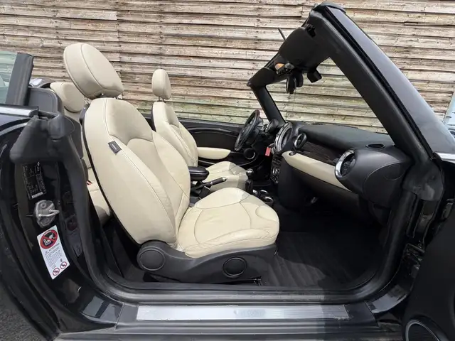 Mini Cooper view 11
