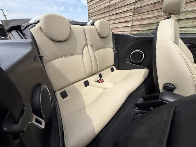 Mini Cooper view 10