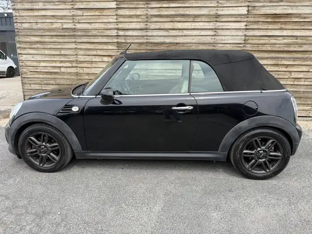 Mini Cooper view 4