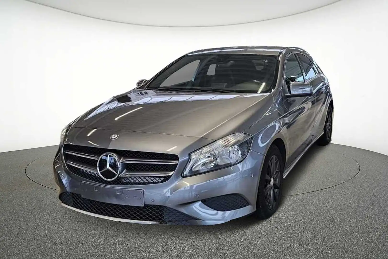 Mercedes-Benz A 180 BlueEFFICIENCY Limousine Grigio - 1