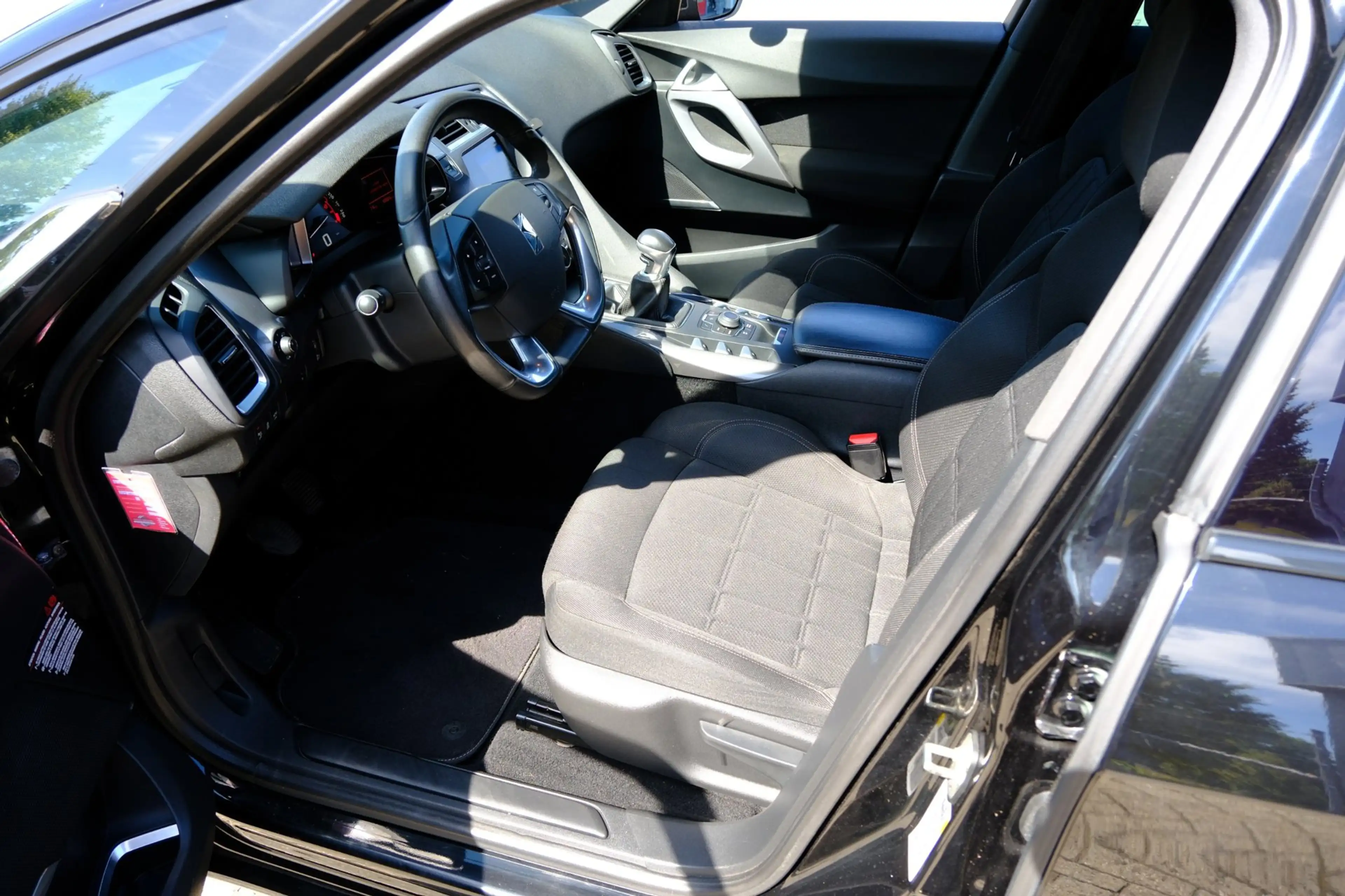 Citroen DS5 1.6 BlueHDi Business Navi|Clima|Cam|LMV — photo 2