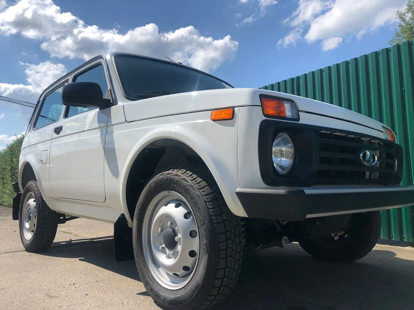 Lada Niva NIVA LEGEND "NORMA" NEU!!! AET-Kollektion 2025! Bílá - 1