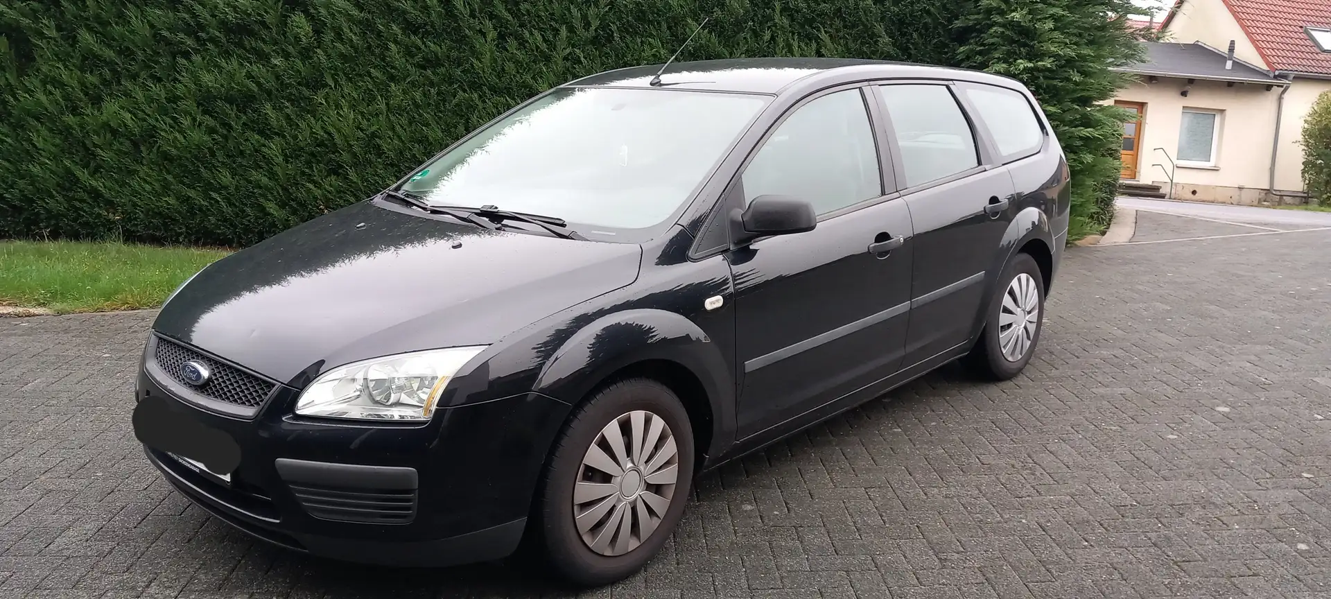 Ford Focus Focus Turnier 1.6 16V Fun Schwarz - 1