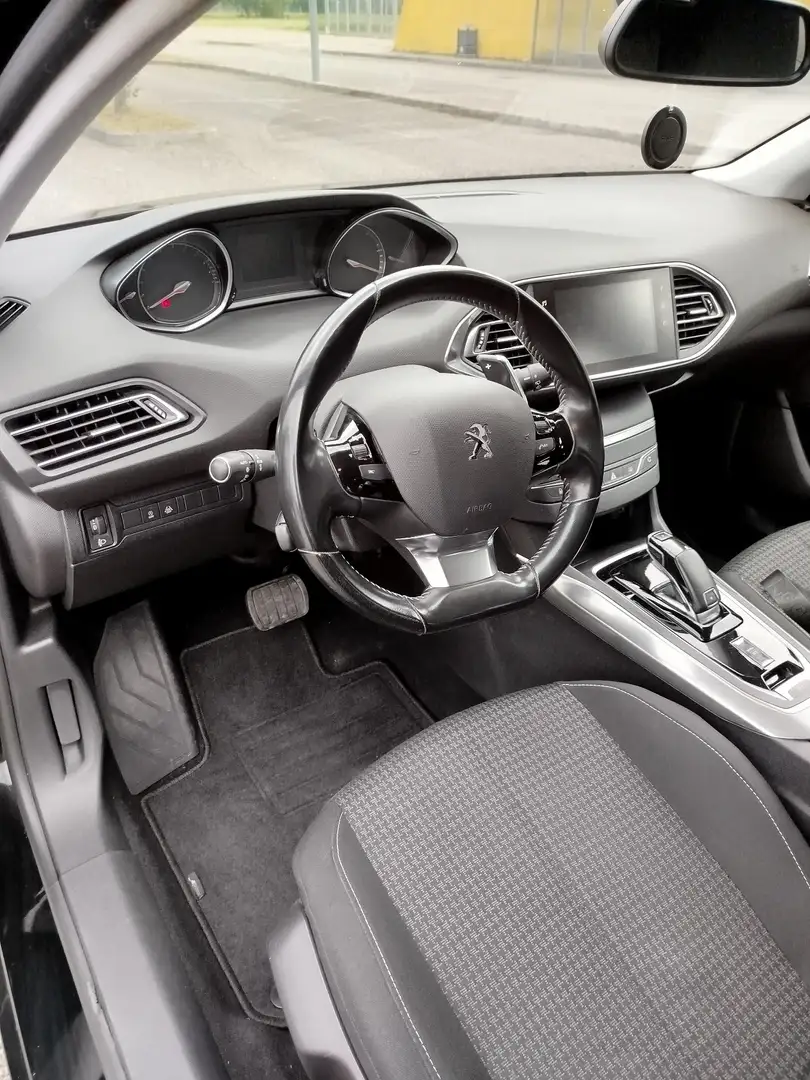 Peugeot 308 SW 1.5 bluehdi Business s&s 130cv eat8 - 1