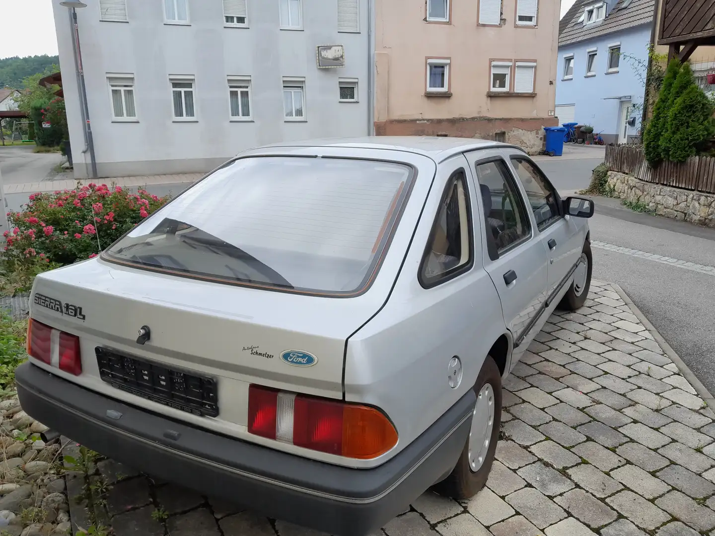 Ford Sierra Sierra L Ezüst - 1