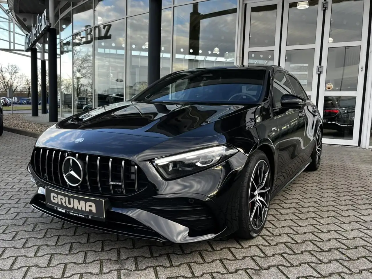 Mercedes-Benz A 35 AMG
