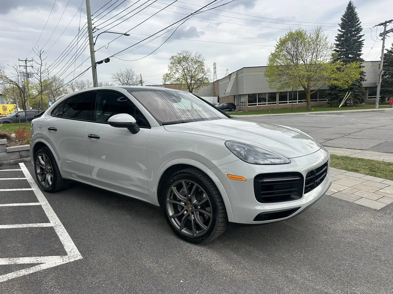 Porsche Cayenne снимка Porsche Cayenne