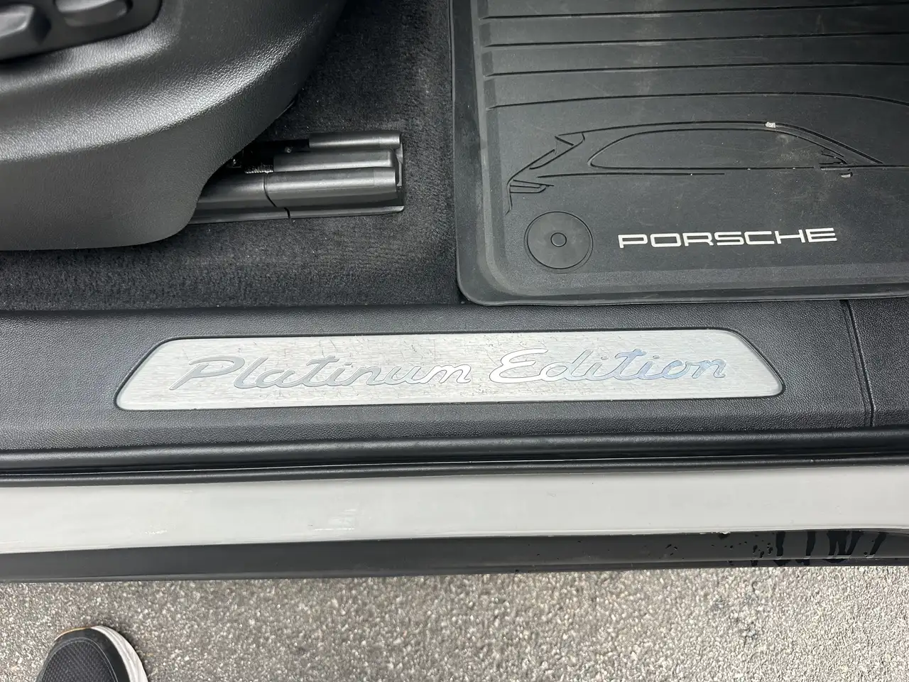 Porsche Cayenne снимка Porsche Cayenne