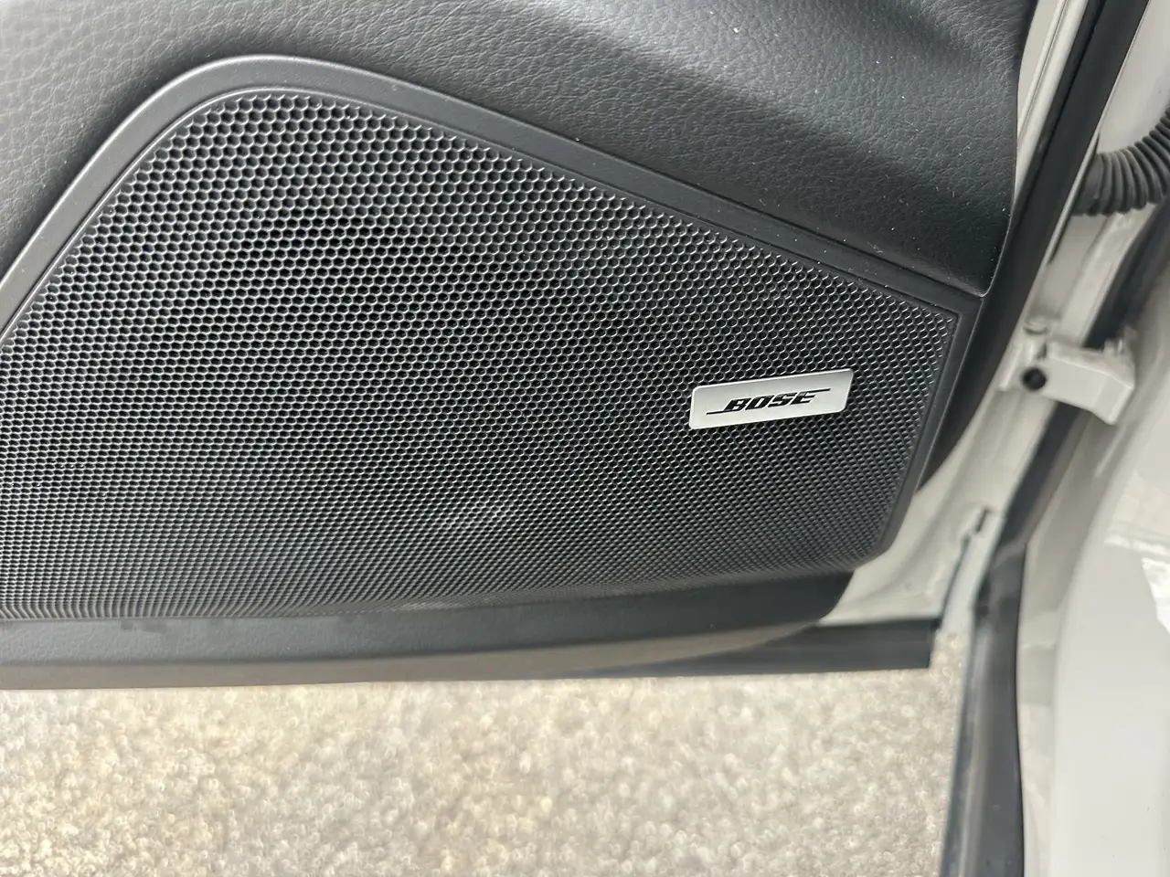 Porsche Cayenne снимка Porsche Cayenne