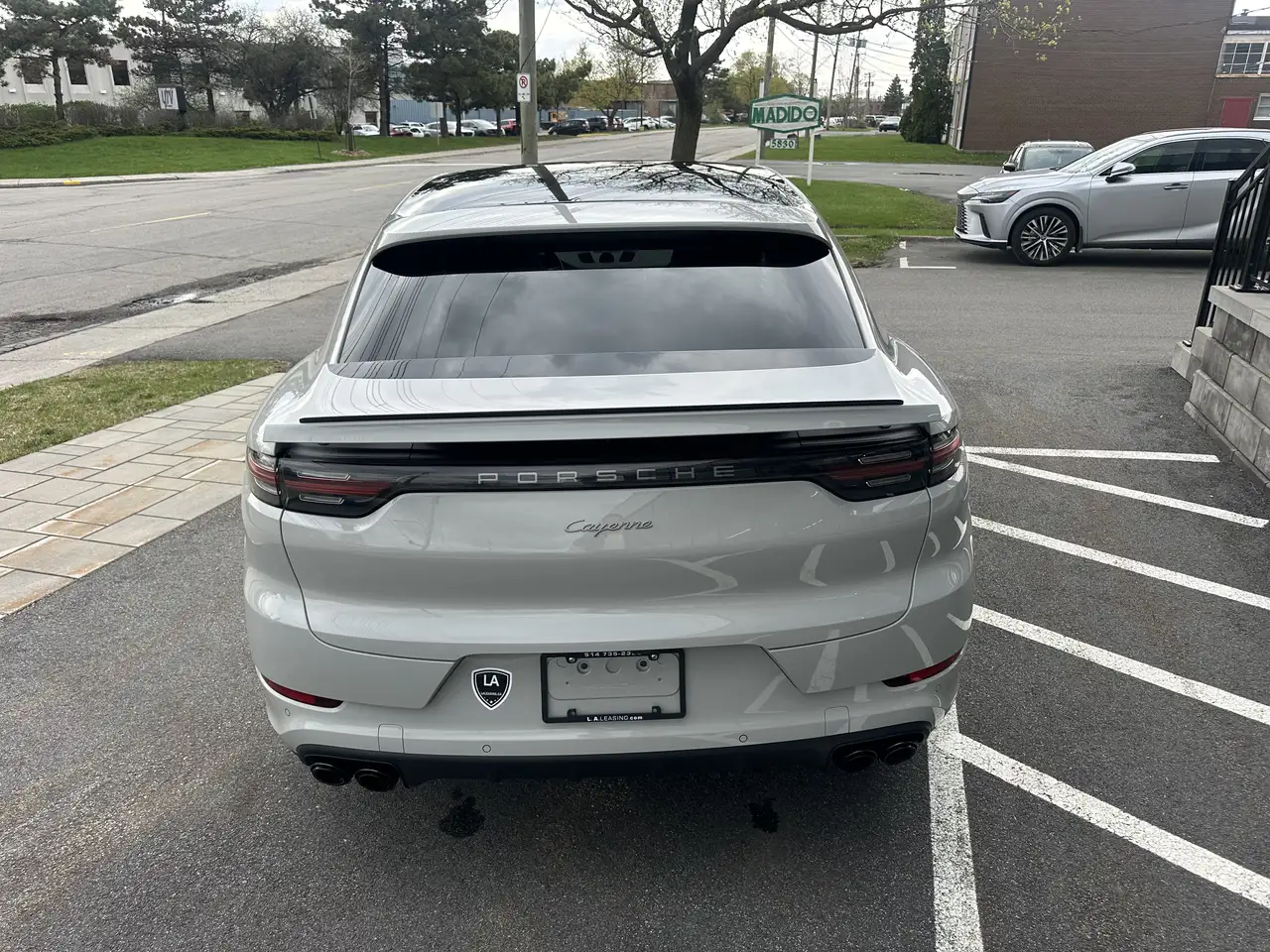 Porsche Cayenne снимка Porsche Cayenne