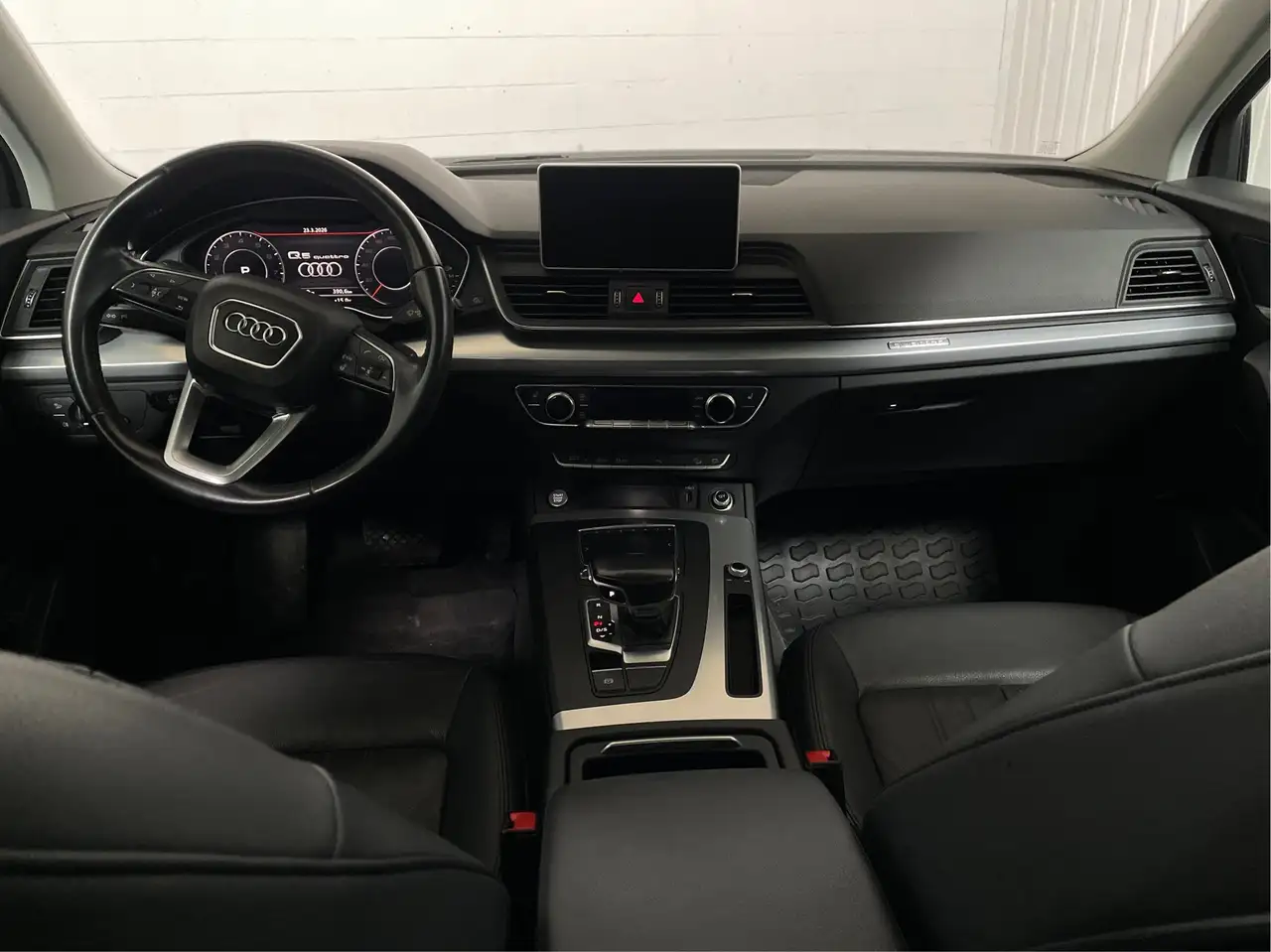 Audi Q5 снимка Audi Q5