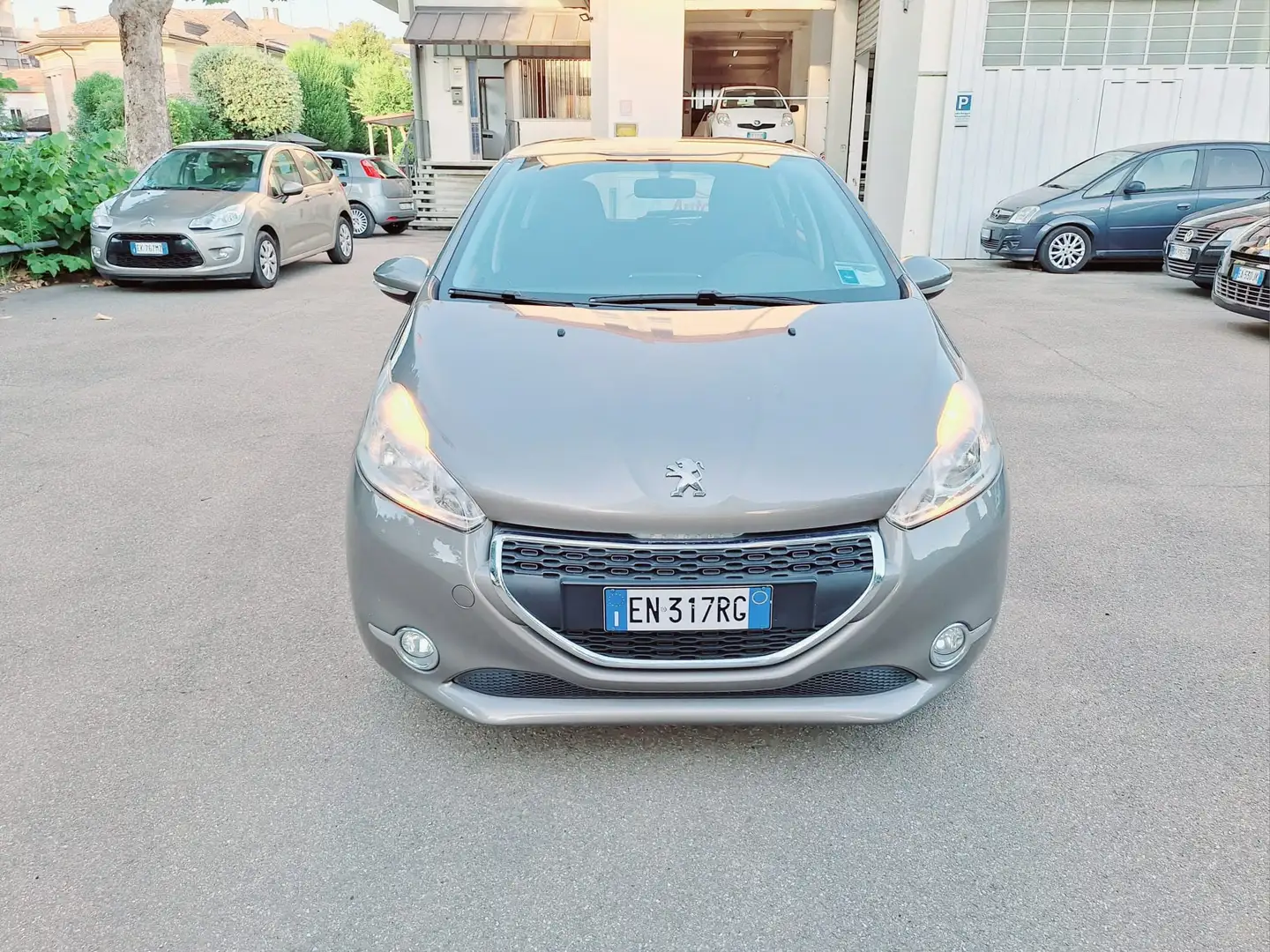 Peugeot 208 208 5p 1.2 vti 12v Access Beige - 2