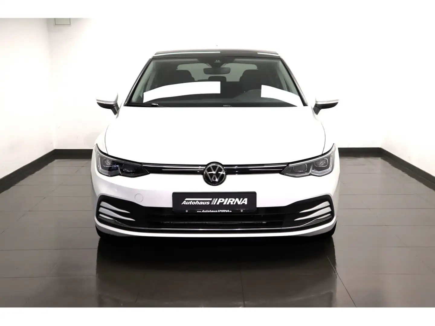 Volkswagen Golf VIII 1.5 eTSI Active Panorama Standheizung AHK Weiß - 2