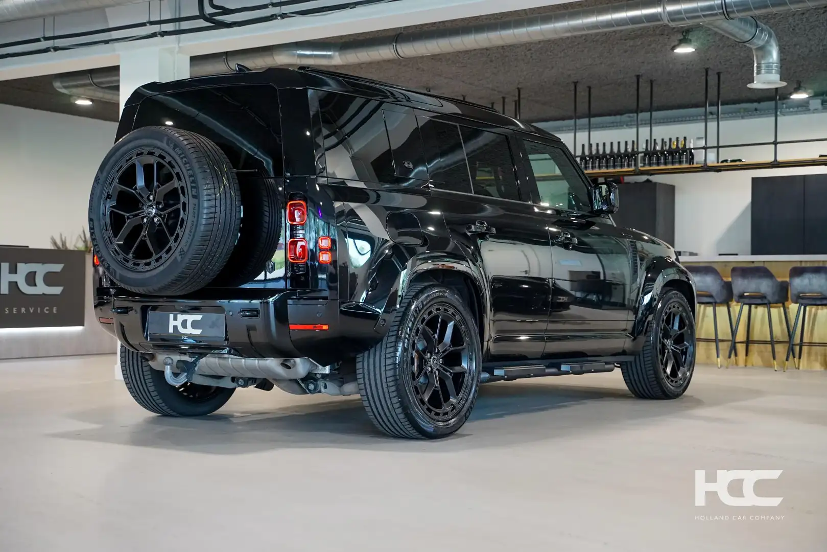 Land Rover Defender 110 P400e HSE X-Dynamic | URBAN Widetrack | Custom Noir - 2