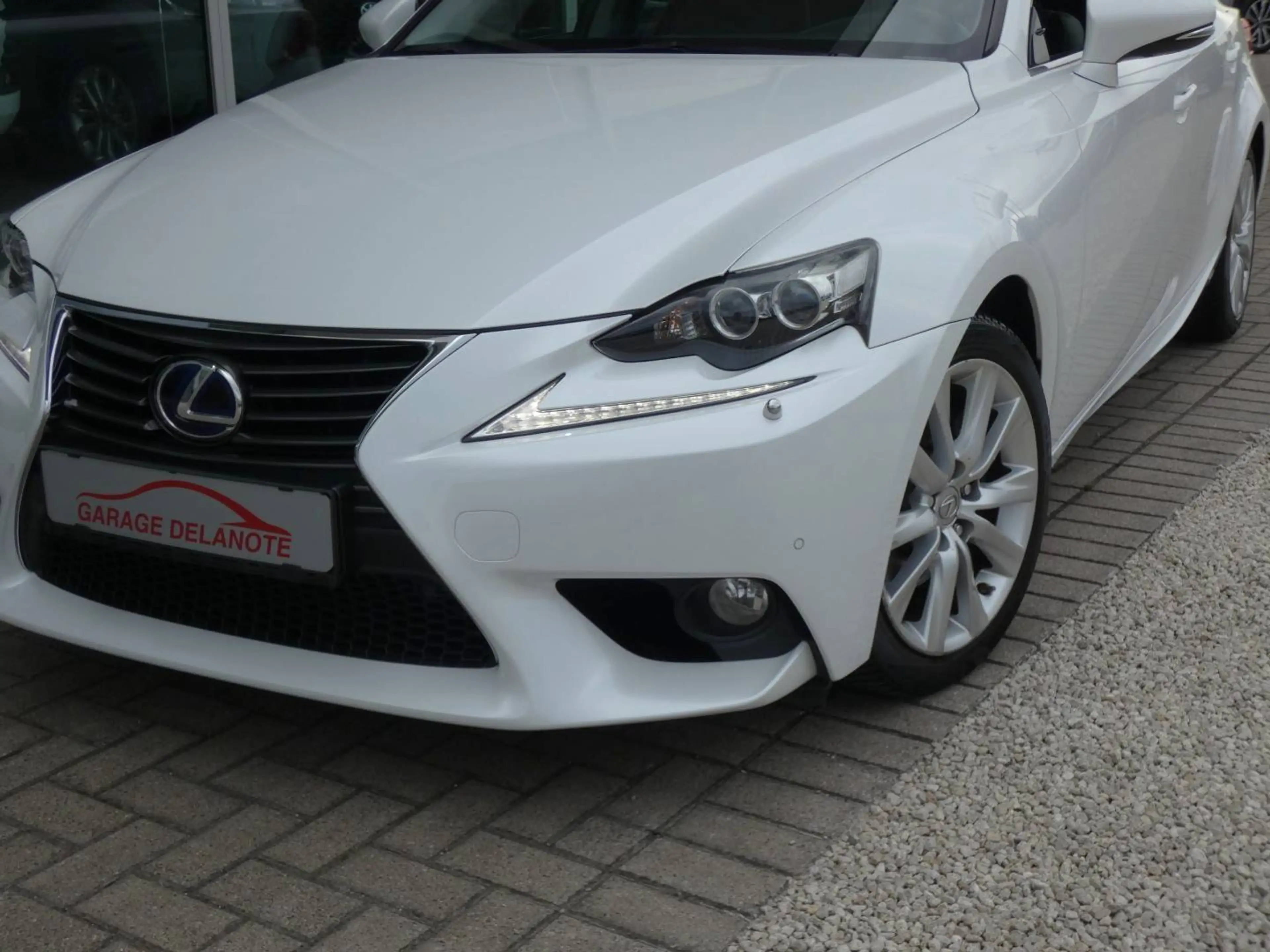 Lexus IS 300 Hybrid PRIVILEGE LINE +Leder +Mark Levinson +Zetelventilatie +Zetelverwarming +Zetelmemory +Trekhaak — photo 3