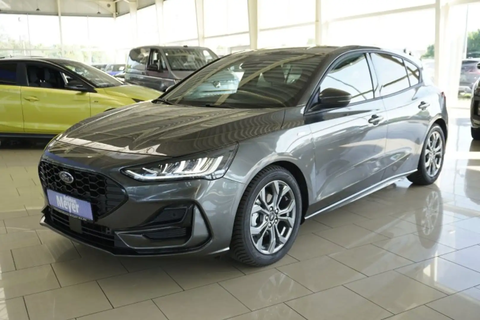 Ford Focus ST-Line X 1,5 115PS aAHK/Navi/Kamera/Winterp. Grau - 1