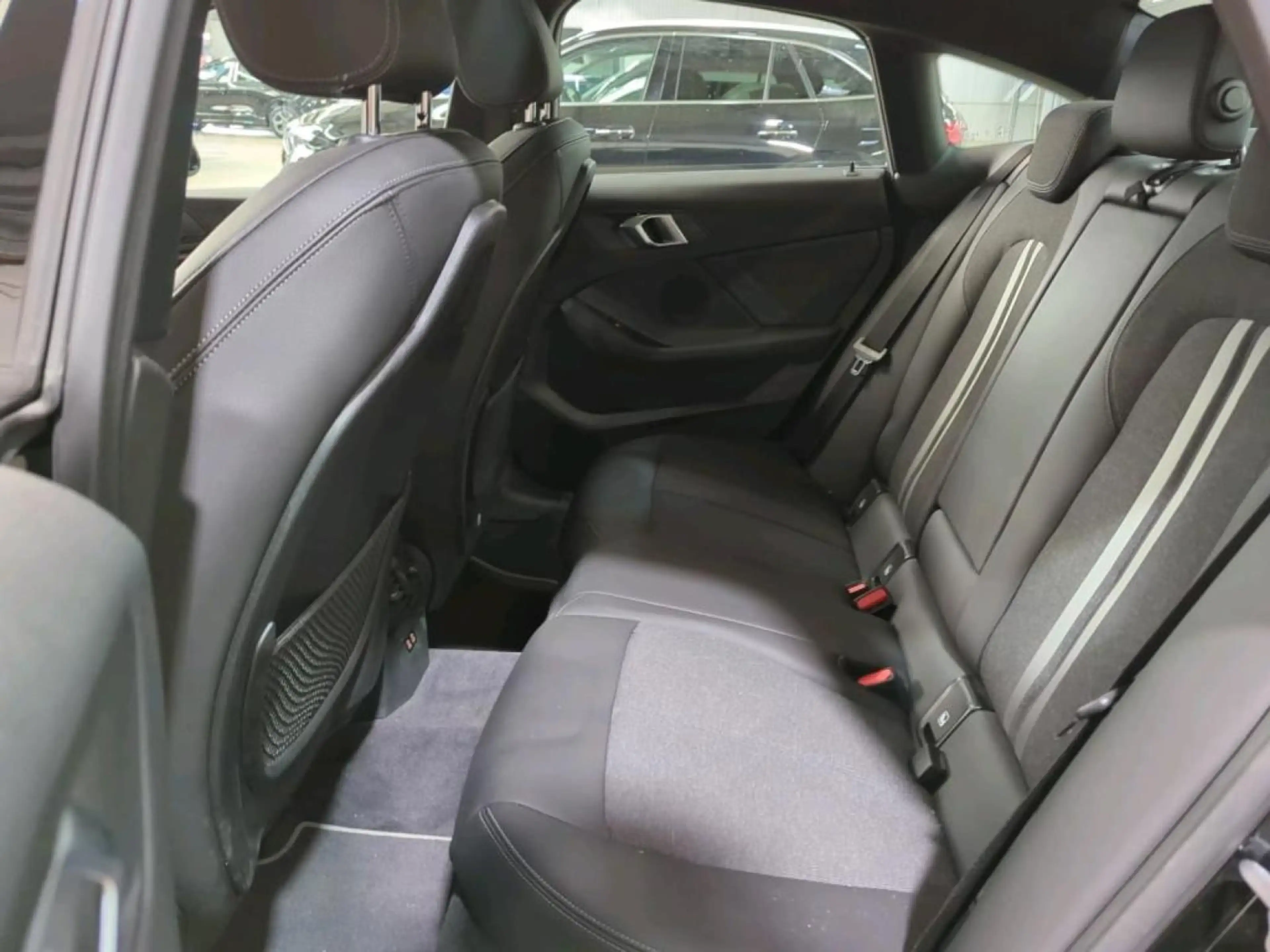 BMW 220 i Sport Line | Automatik | Pano | HUD | Navi — photo 7