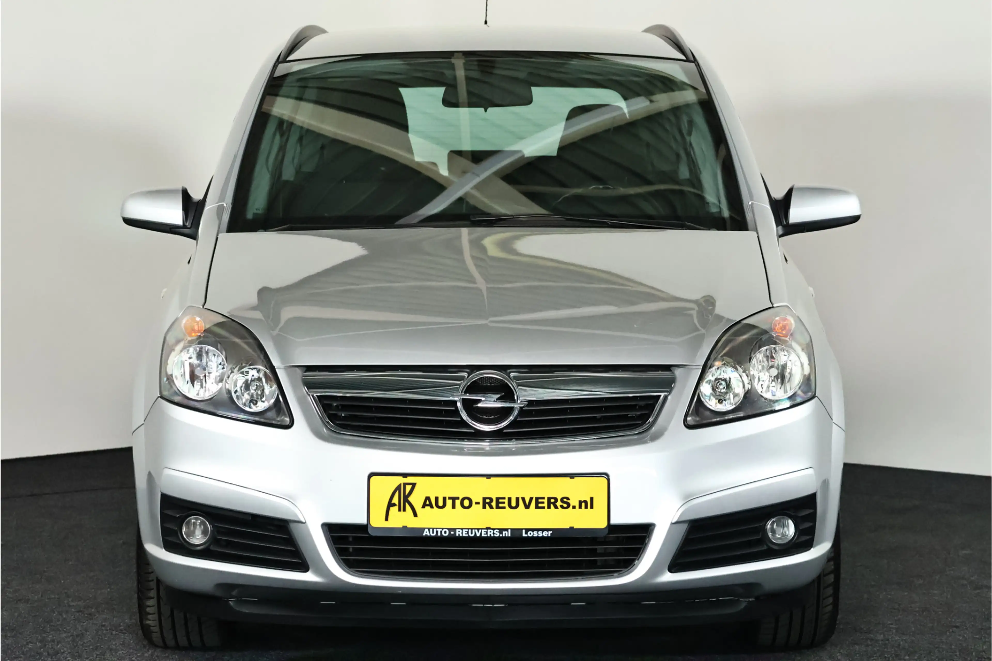 Opel Zafira 1.6 Essentia / Cruisecontrol / 7 Persoons / Trekha — photo 8