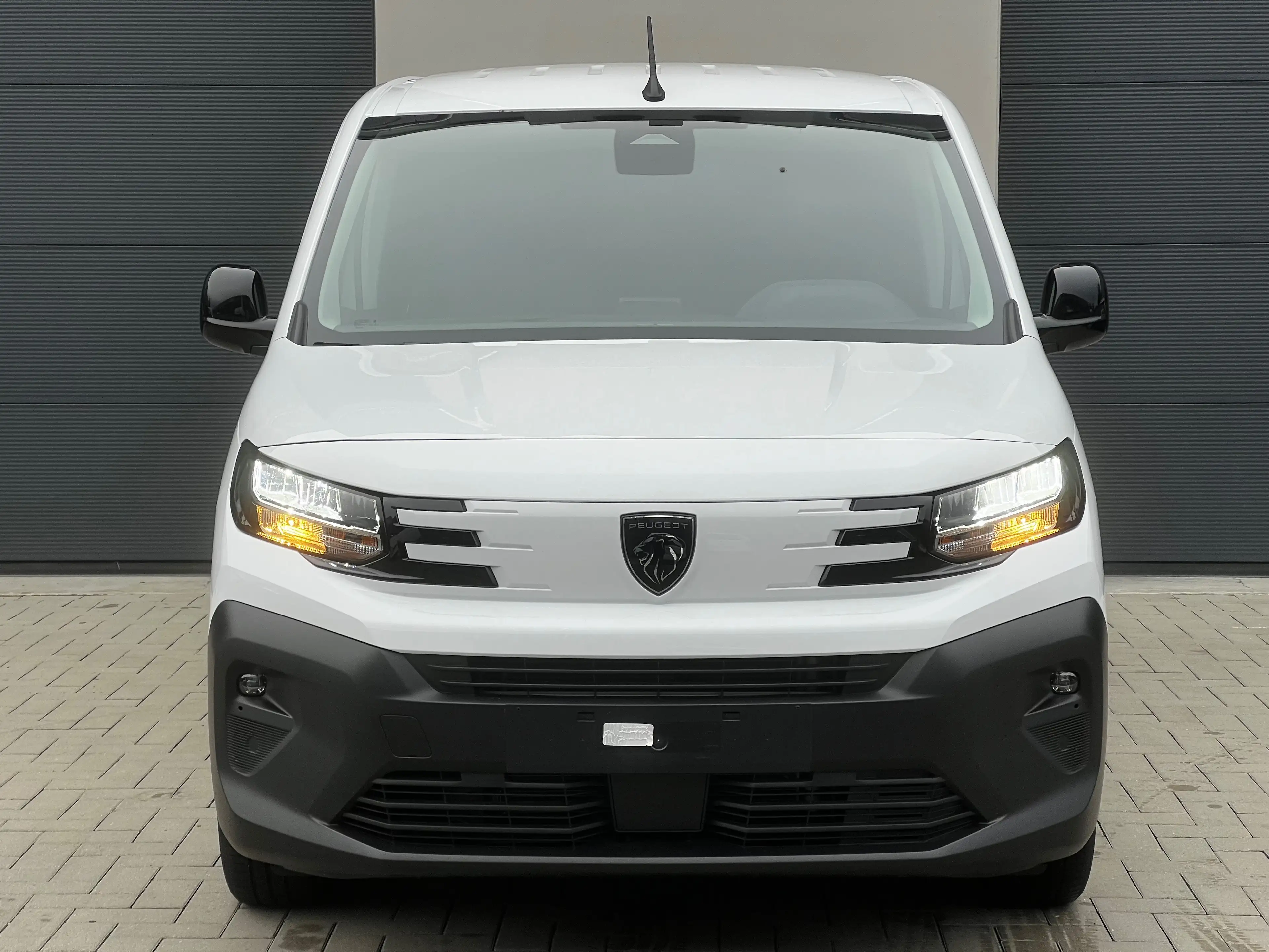 Peugeot Partner Partner MPV 1.5 Blue HDi Standard Allure S — photo 4