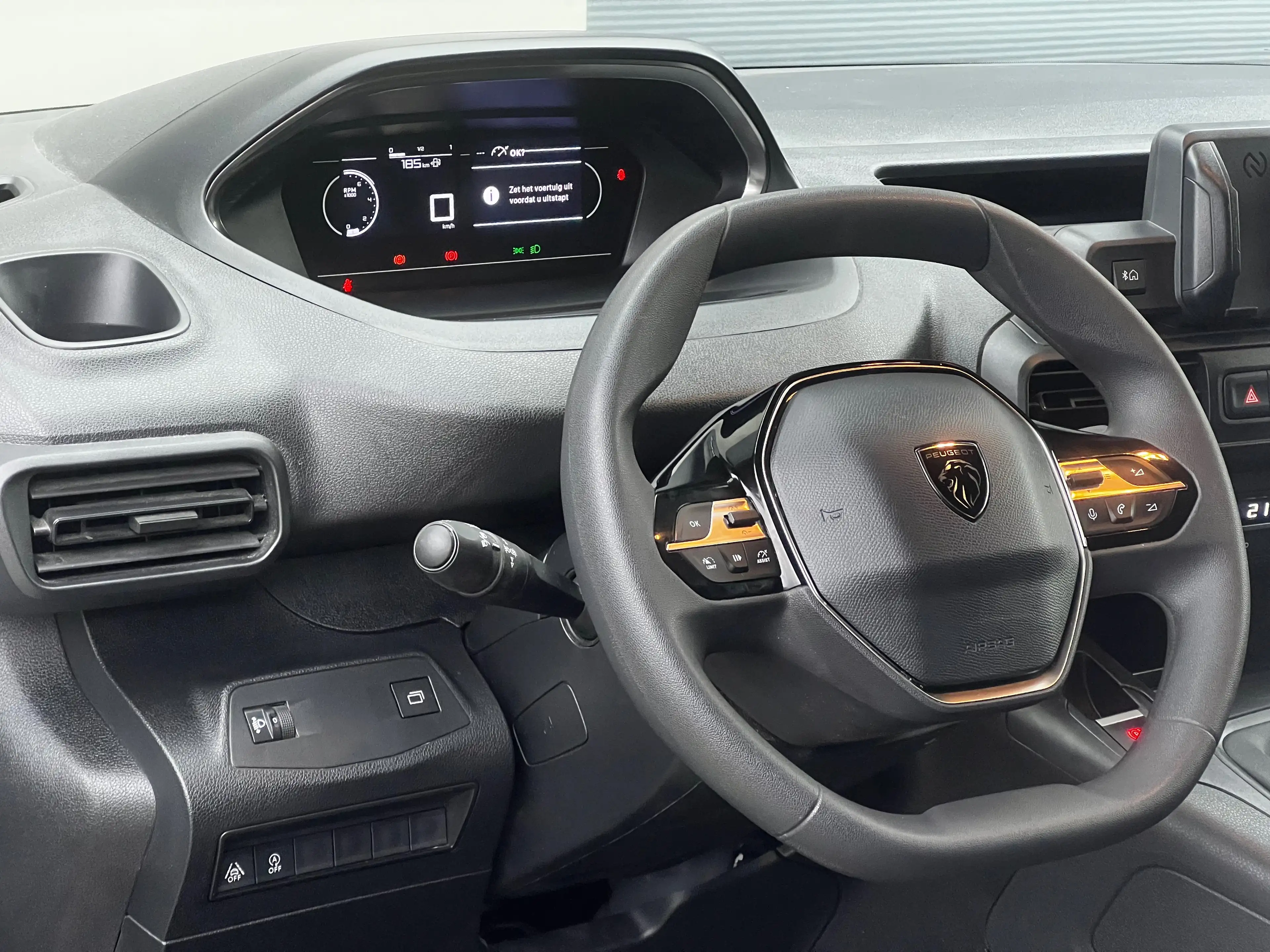 Peugeot Partner Partner MPV 1.5 Blue HDi Standard Allure S — photo 9