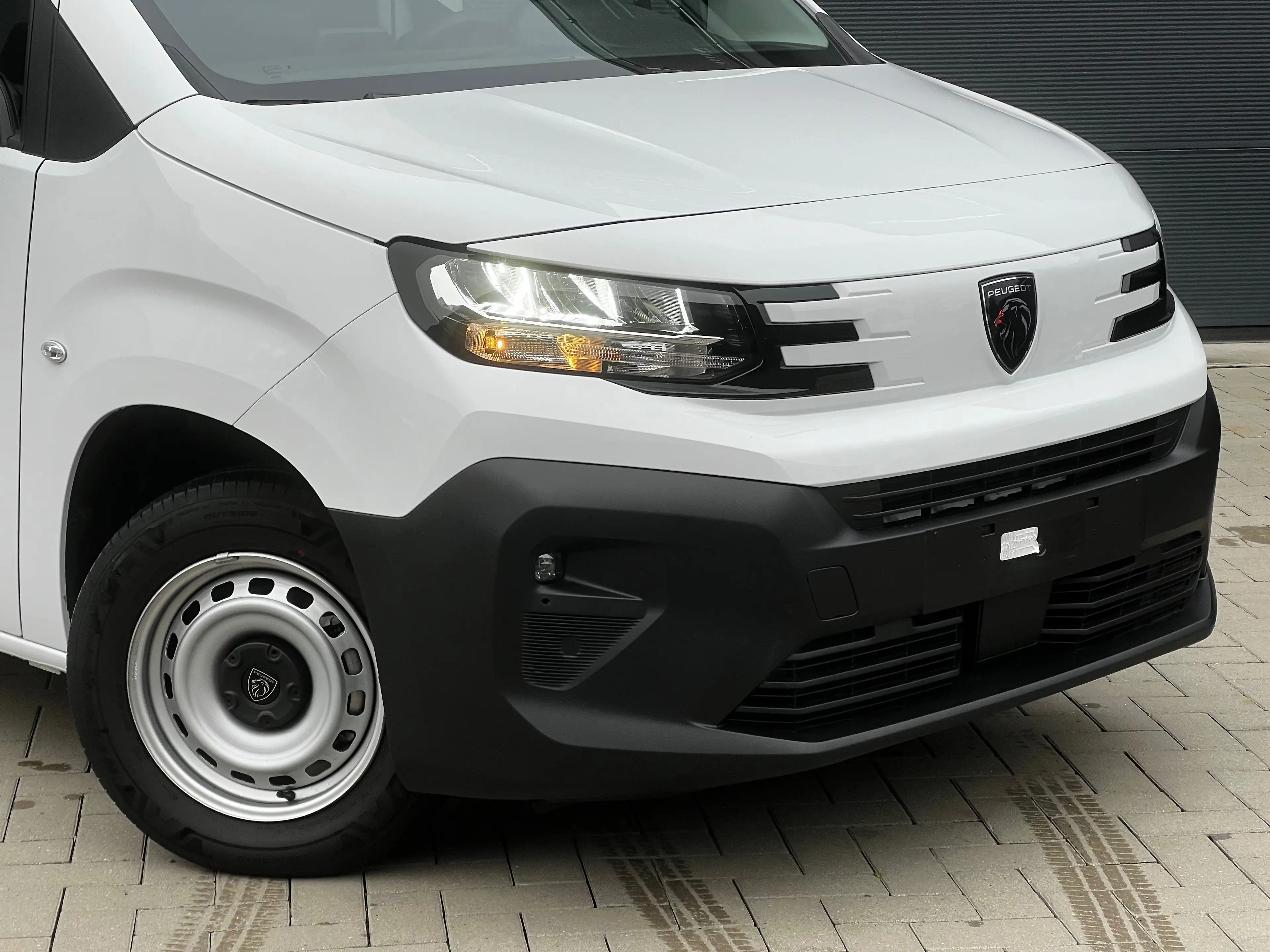 Peugeot Partner Partner MPV 1.5 Blue HDi Standard Allure S — photo 2