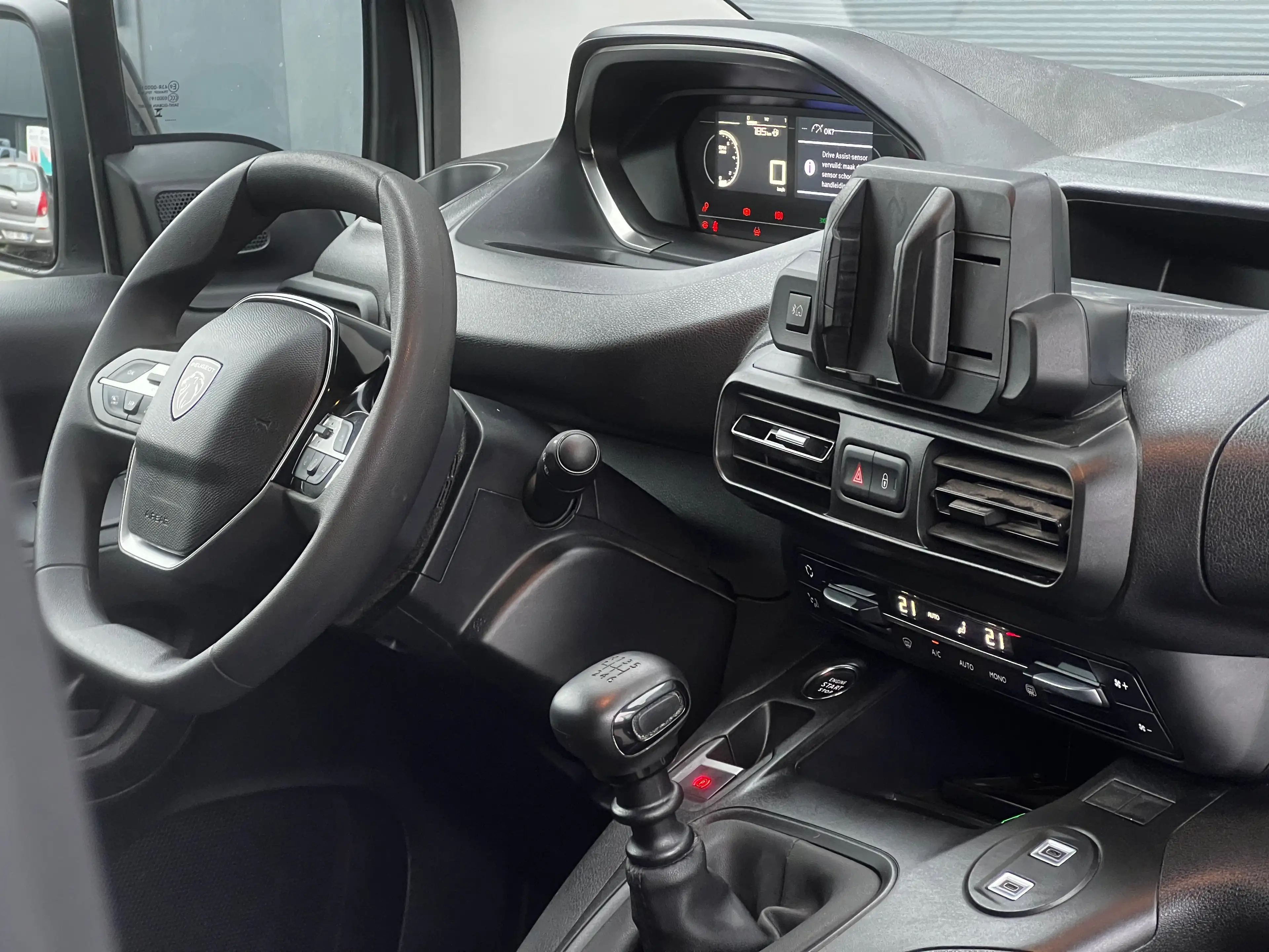 Peugeot Partner Partner MPV 1.5 Blue HDi Standard Allure S — photo 10