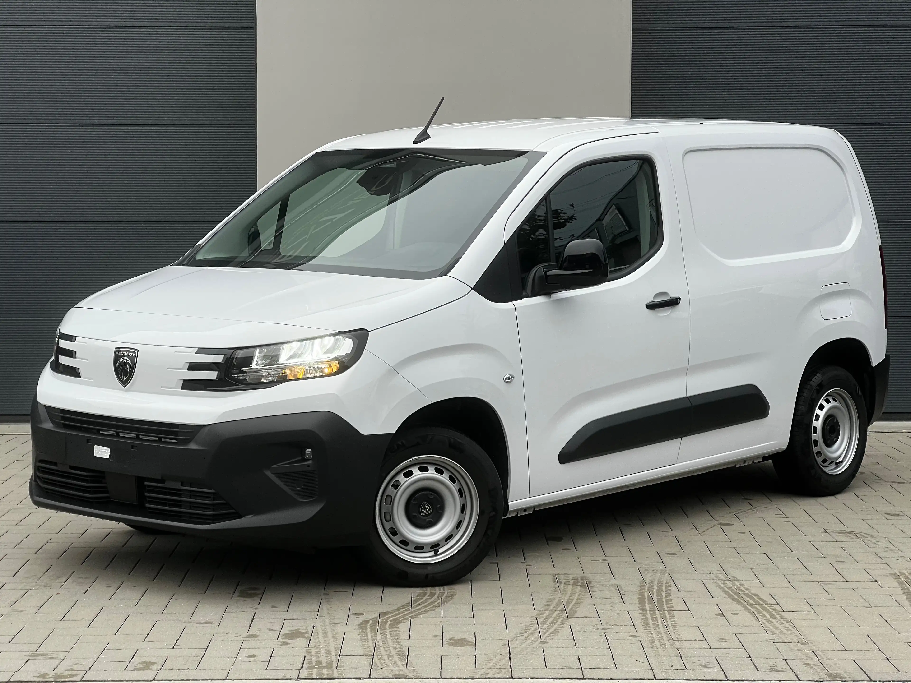 Peugeot Partner Partner MPV 1.5 Blue HDi Standard Allure S — photo 3