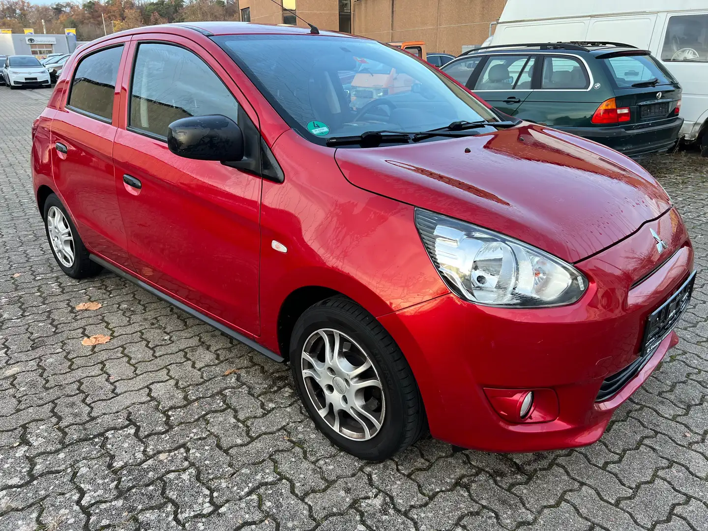 Mitsubishi Space Star Light Rojo - 2