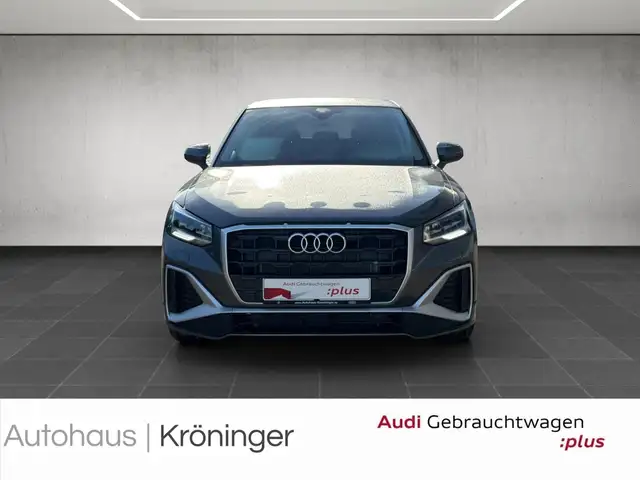 Audi Q2 view 5
