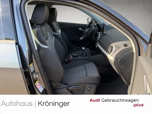 Audi Q2 view 9