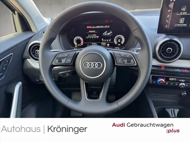 Audi Q2 view 11