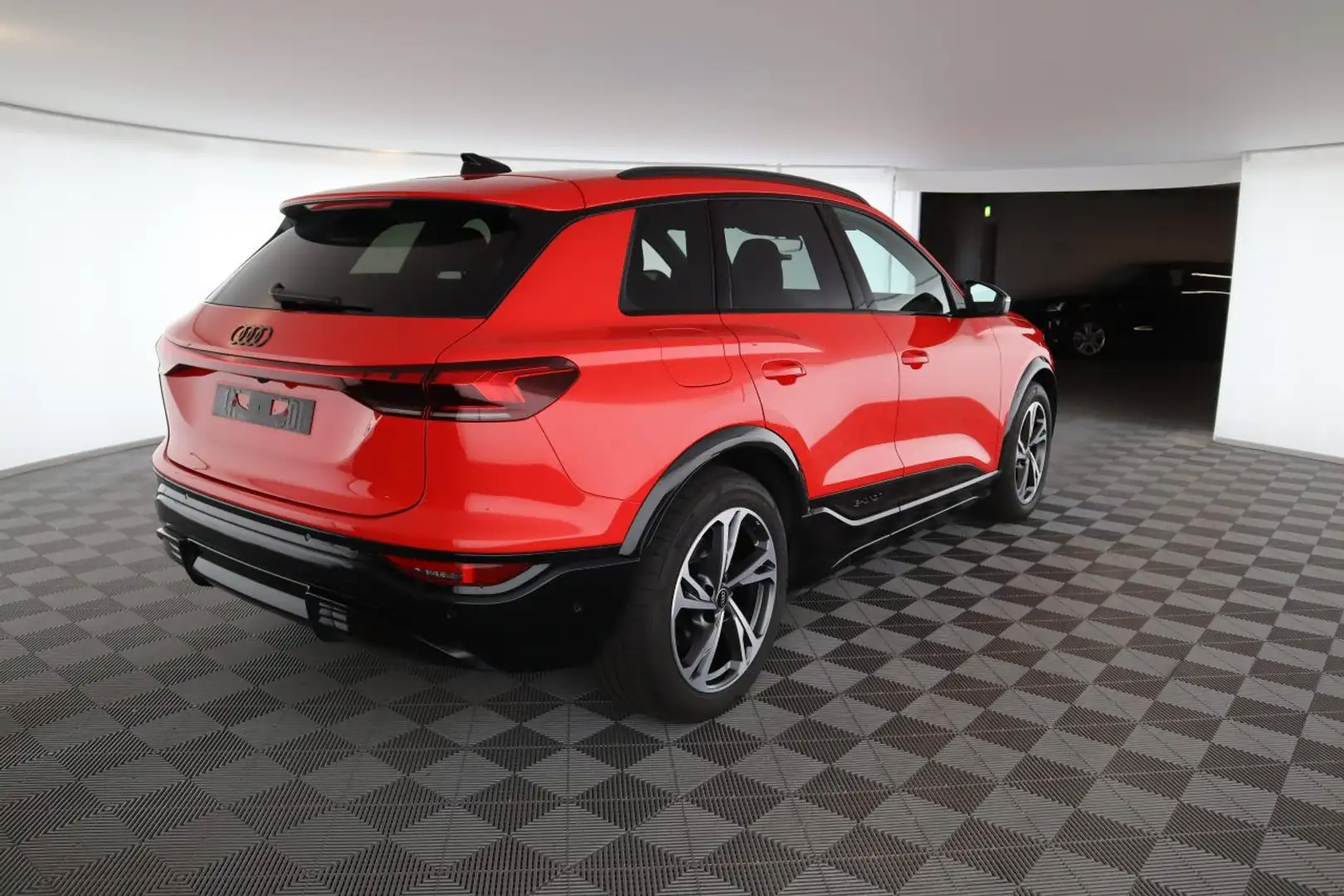 Audi Q6 Q6 e-tron 50 +WÄRMEPUMPE+S-LINE+AHK+360°+ Rot - 2