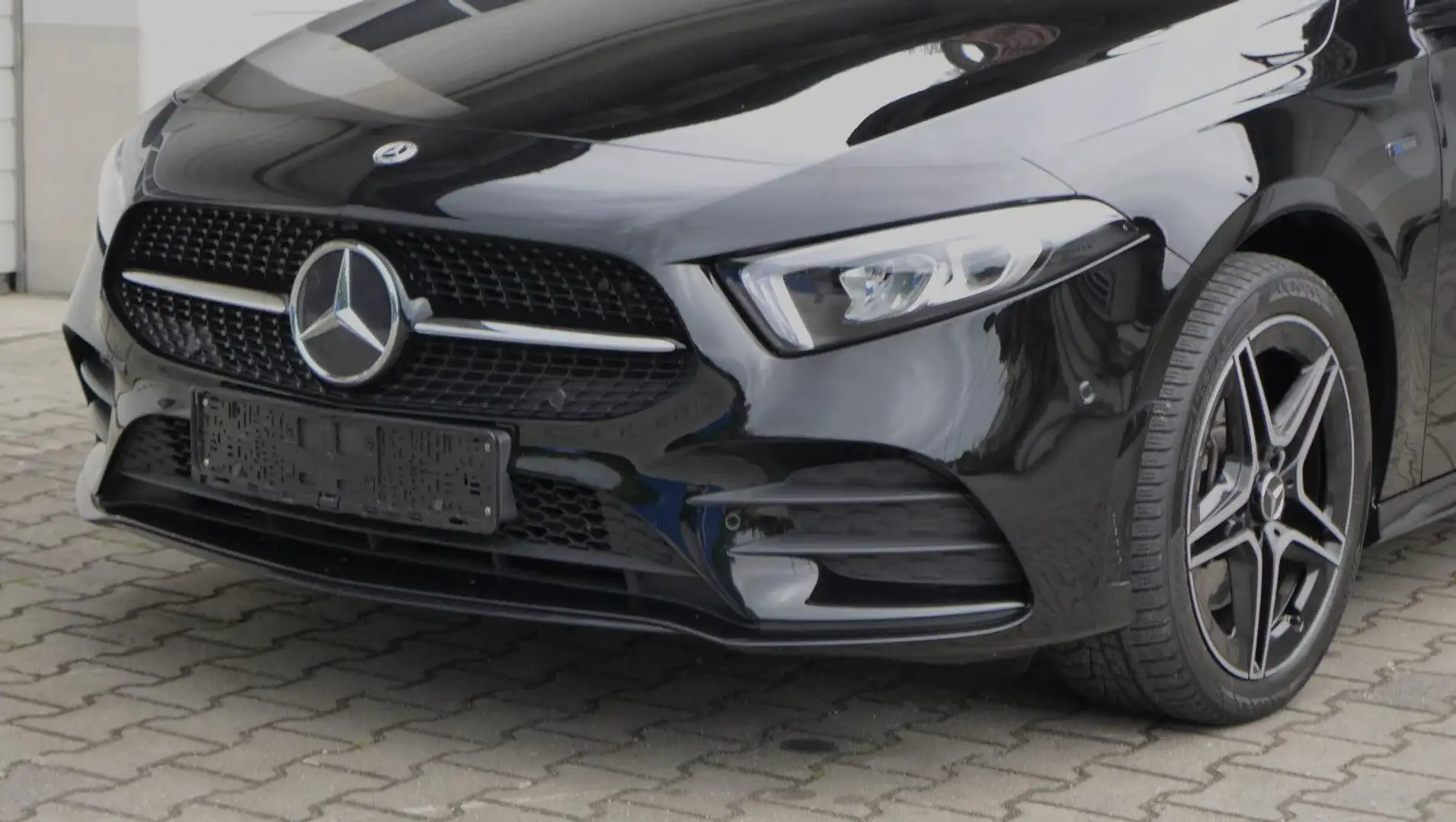 Mercedes-Benz A 250 A250 A-Klasse Lim. Edition AMG/Night-P/Kamera Negro - 2