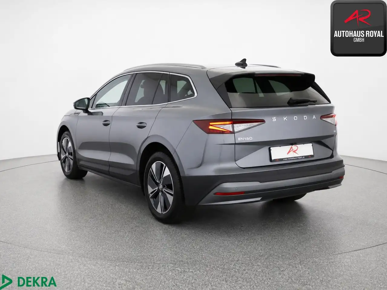 Skoda Enyaq 85 WÄRMEPUMPE,ACC,KESSY,KAMERA,TOTWINKEL, миниатюра 3