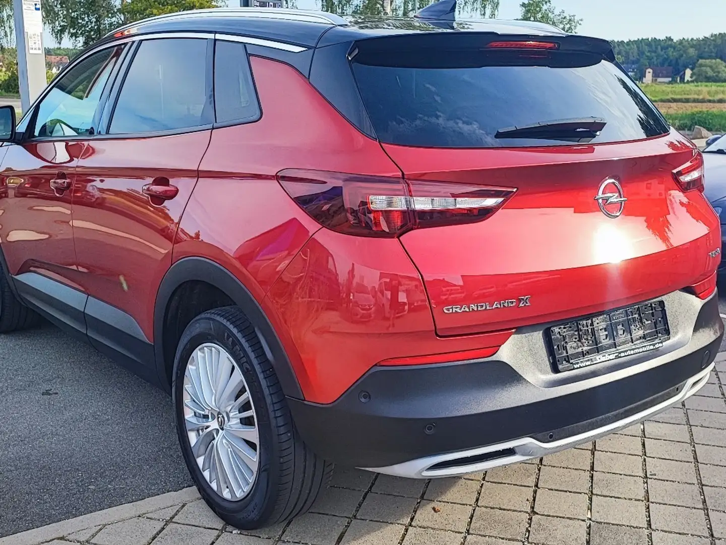 Opel Grandland X INNOVATION Rojo - 2