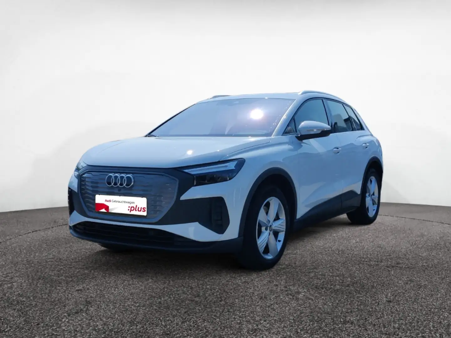 Audi Q4 e-tron 40 e-tron 77 kWh MMI plus Panorama Komfort Weiß - 2